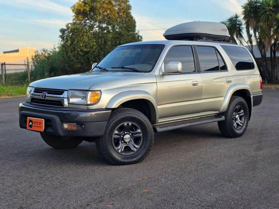 TOYOTA HILUX SW4 3.0 4X4 8V TURBO DIESEL 4P MANUAL TOYOTA HILUX SW4 3.0 4X4 8V TURBO DIESEL 4P MANUAL